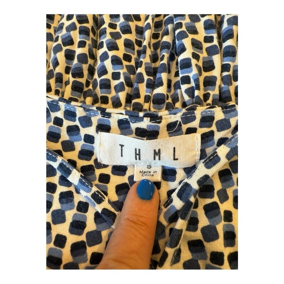 THML Blue White Knit Sleeveless Patterned Criss Cross Neckline Peplum Top Small - Picture 11 of 12